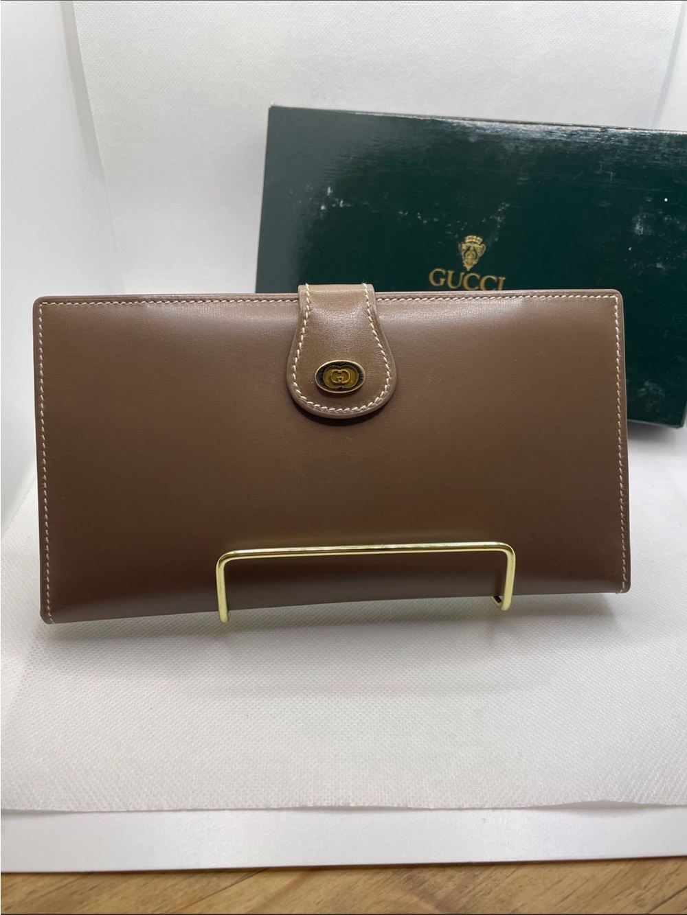 Authentic (New) Gucci Brown Leather Snap-Closure Continental Wallet